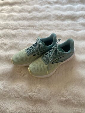 Brooks Women's Mint Green and Teal Running Shoes